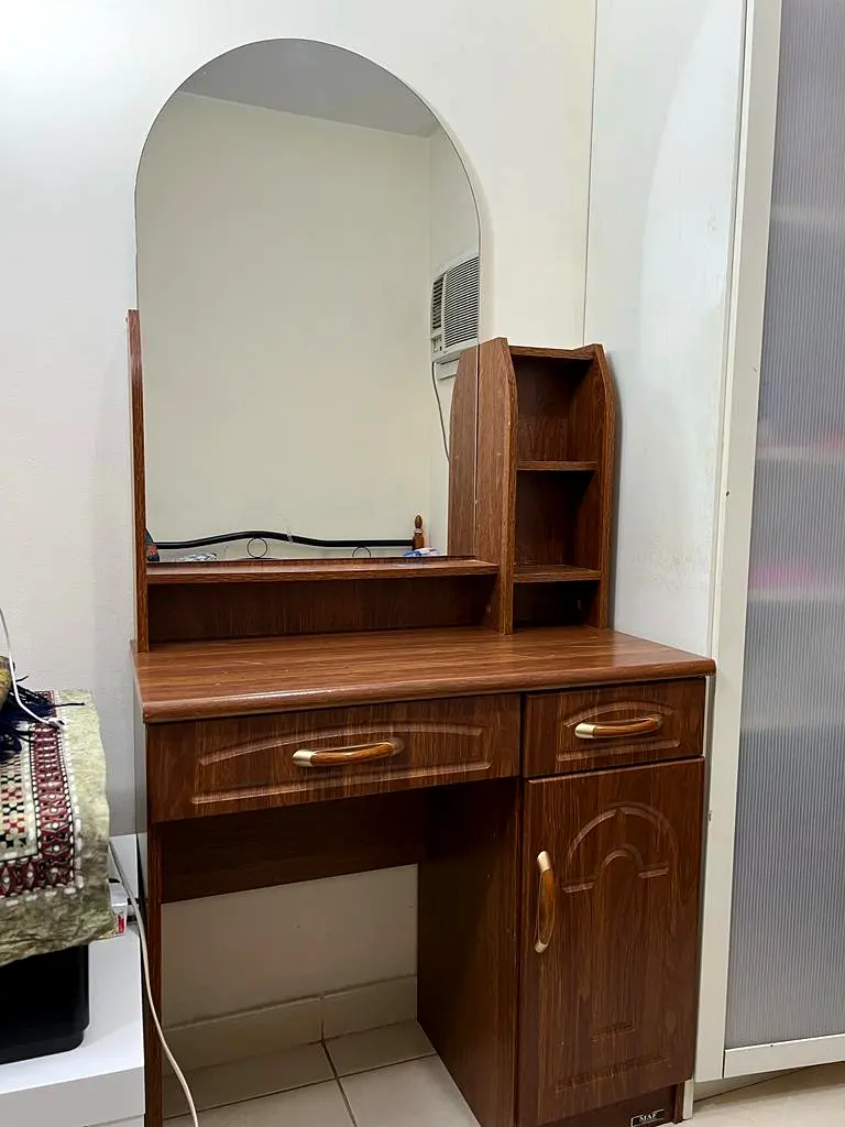 Dressing table for sale