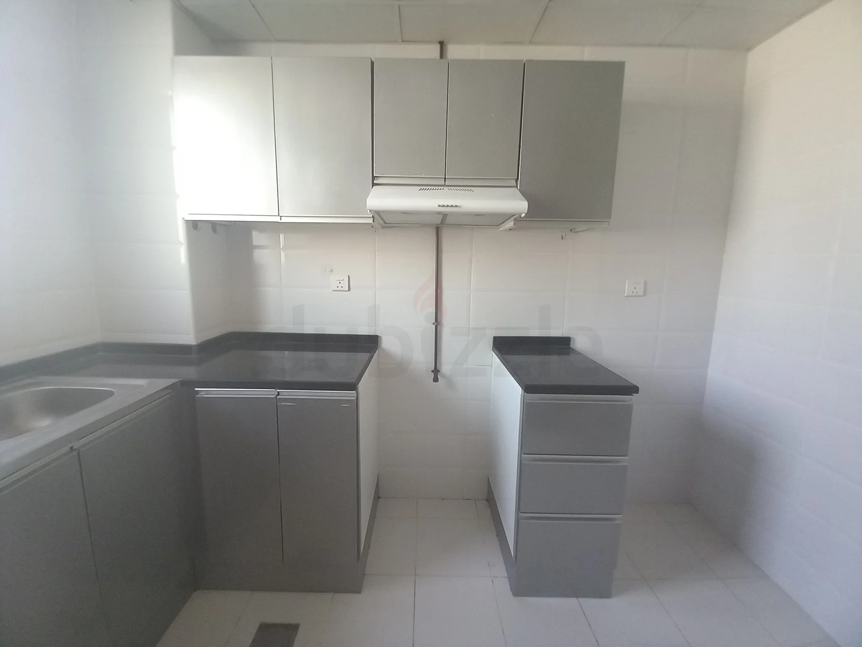 Bumper Offer | Luxurious 1bhk For Family | Central Ac | 2 Balconies | On The Road | Like Brand New A