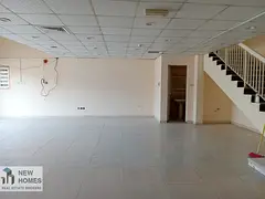 W/h With Mezzanine Floor Main Road Prime Location Best For Any Activity