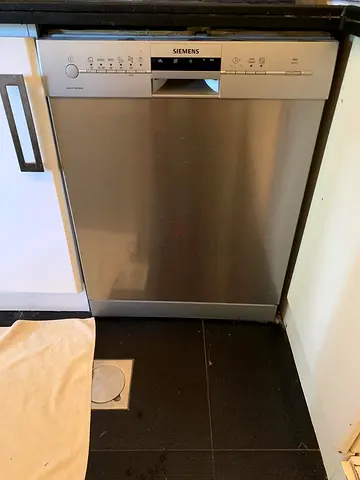 Siemens Dishwasher 2 Racks Germany Made Silver Colour Selling + FREE DELIVERY+WARRANTY