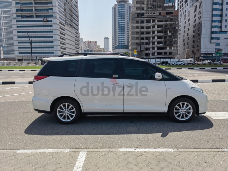 Toyota previa 2020