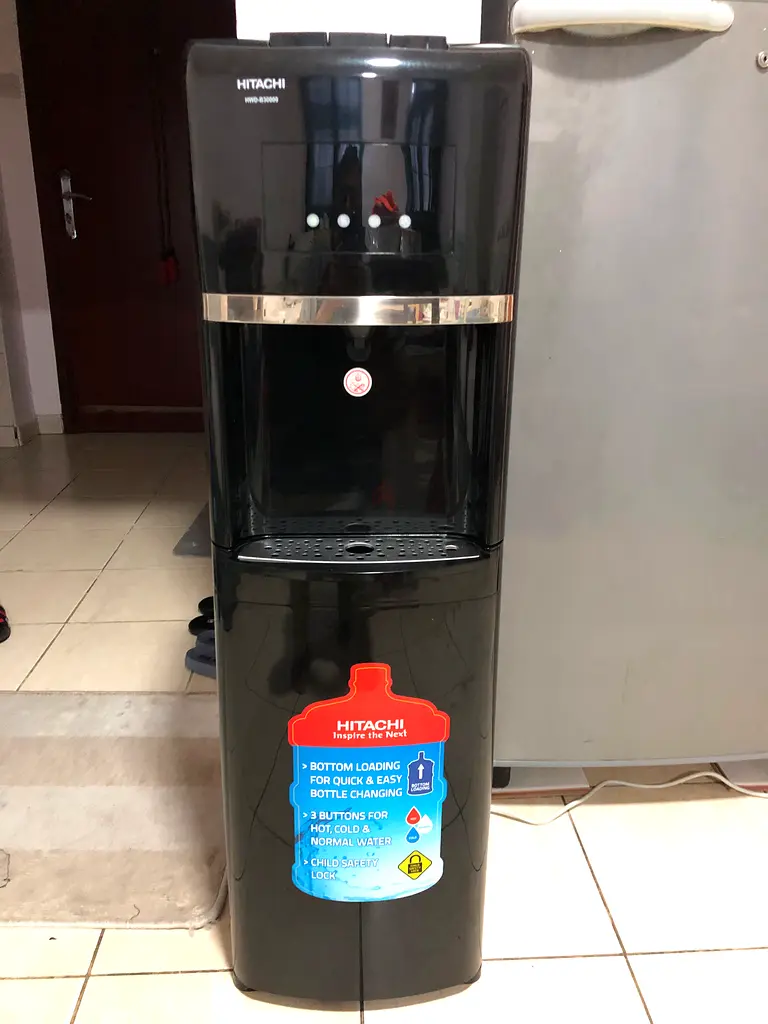 Hitachi water dispenser
