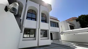 Spacious 5-bedroom Villa For Rent In The Heart Of Abu Dhabi - No Commission - Direct From Owner, Sit