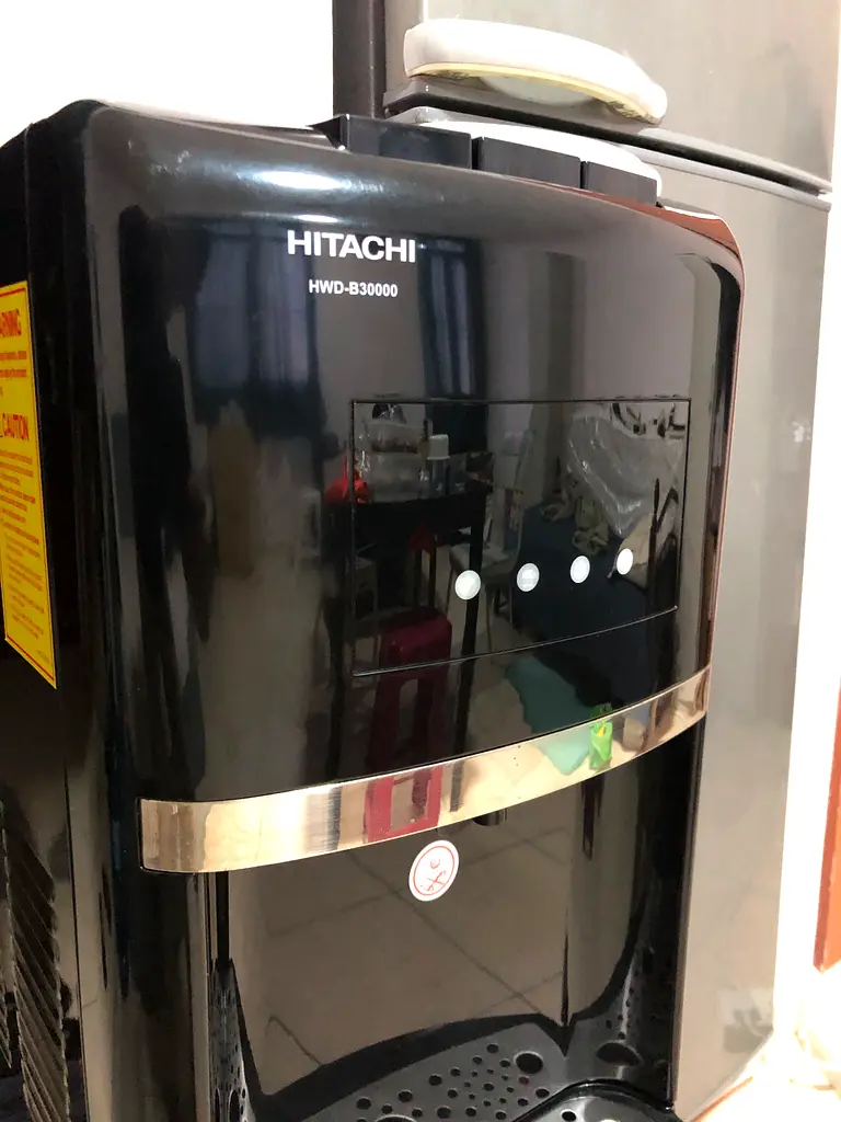 Hitachi water dispenser