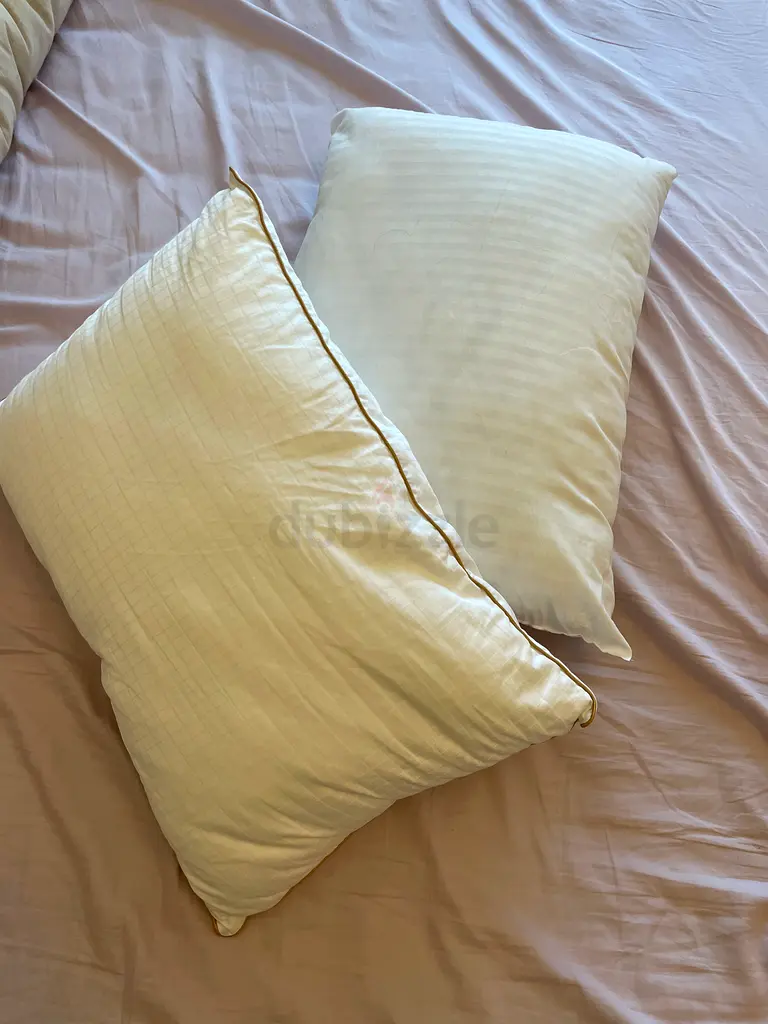 Duvet pillows