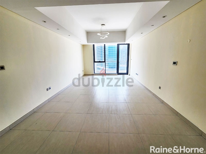Huge Apartment |3 Bedrooms + Maids| Closed Kitchen|