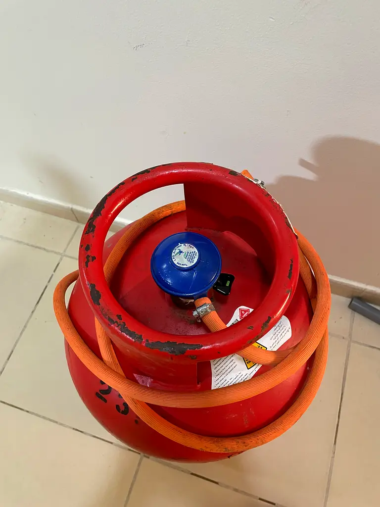 Gas cylinder medium dubai