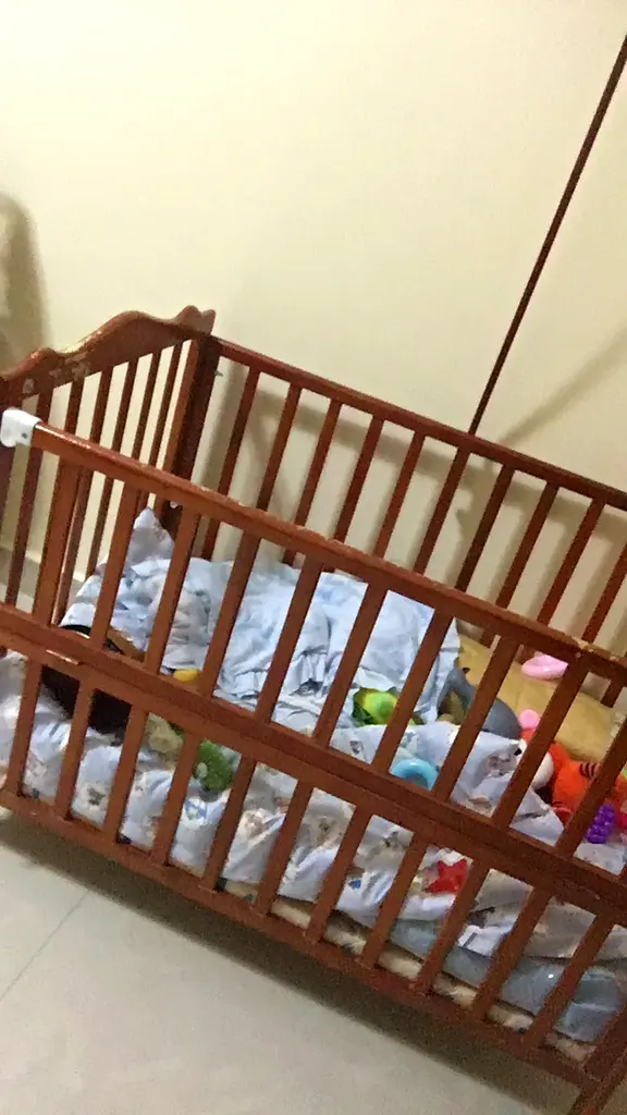 Baby bed for urgent sale