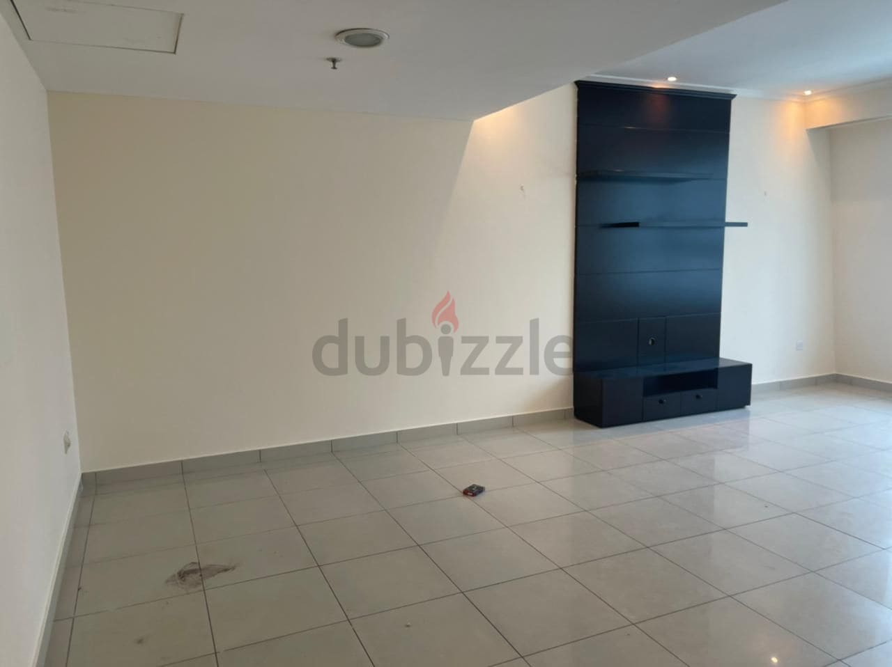 Chiller Free 1 Br Upgraded Apartment In Armada Tower In Jlt