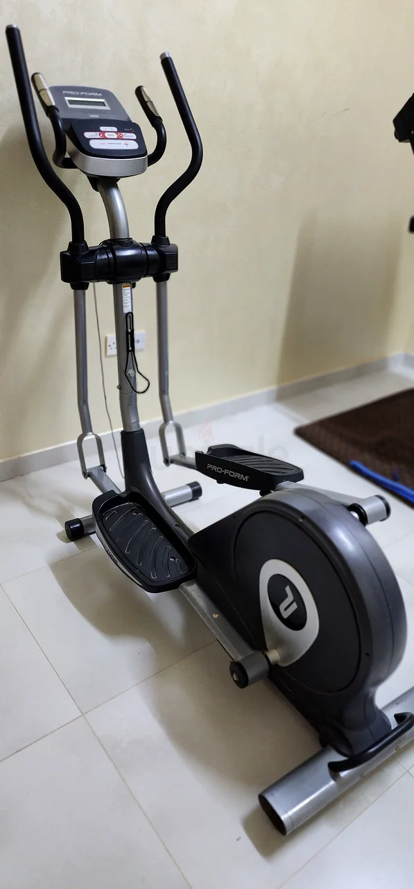 Proform space saver 700 elliptical cross trainer discount