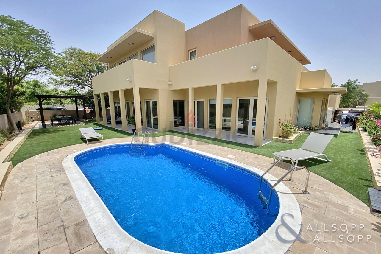 Five Bedroom | Upgraded | Private Pool