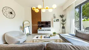 Upgraded Kitchen | Vacant On Transfer | Single Row