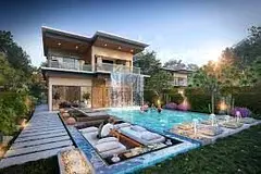 Exquisite Haven: A Majestic 7-bedroom Villa