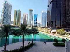 Easy,breezy,beautiful!! Office Space With Lake View