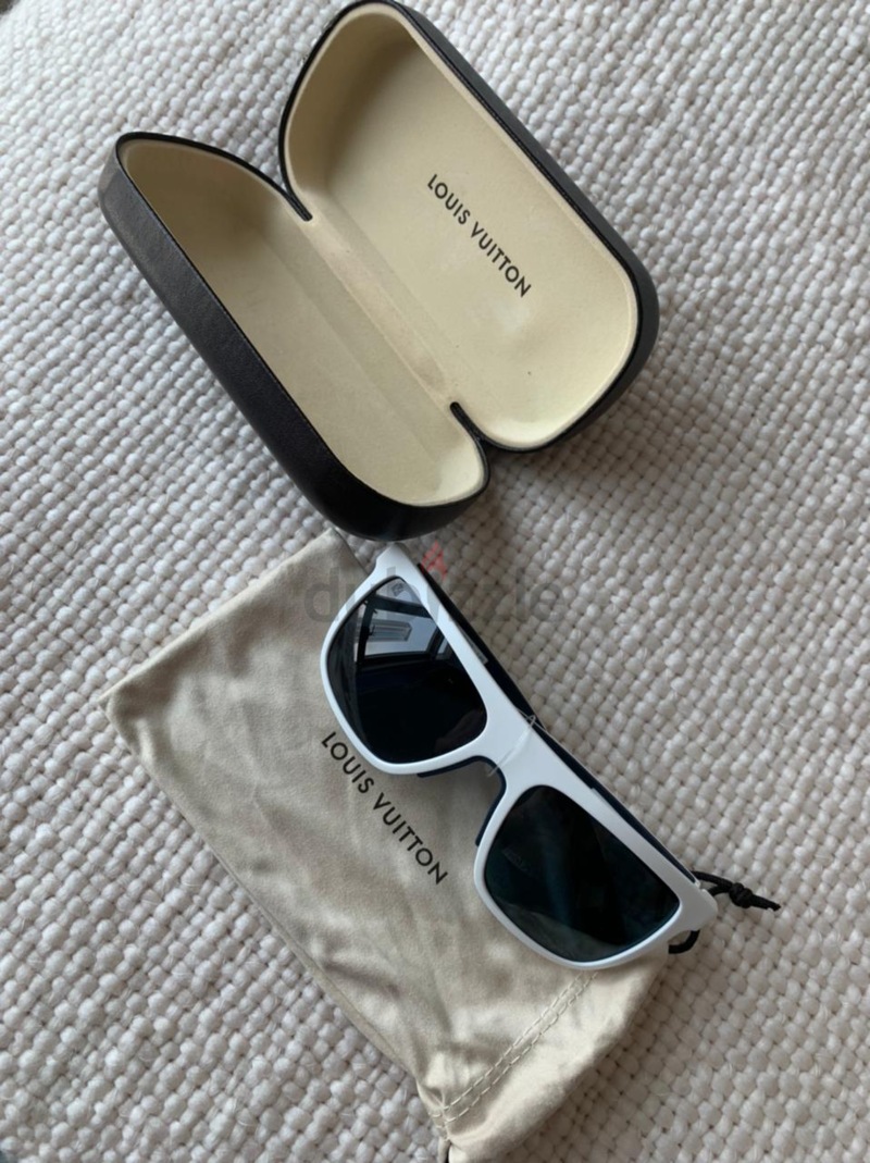 Louis Vuitton LN Waimea Sunglasses Black With Logo on Lens