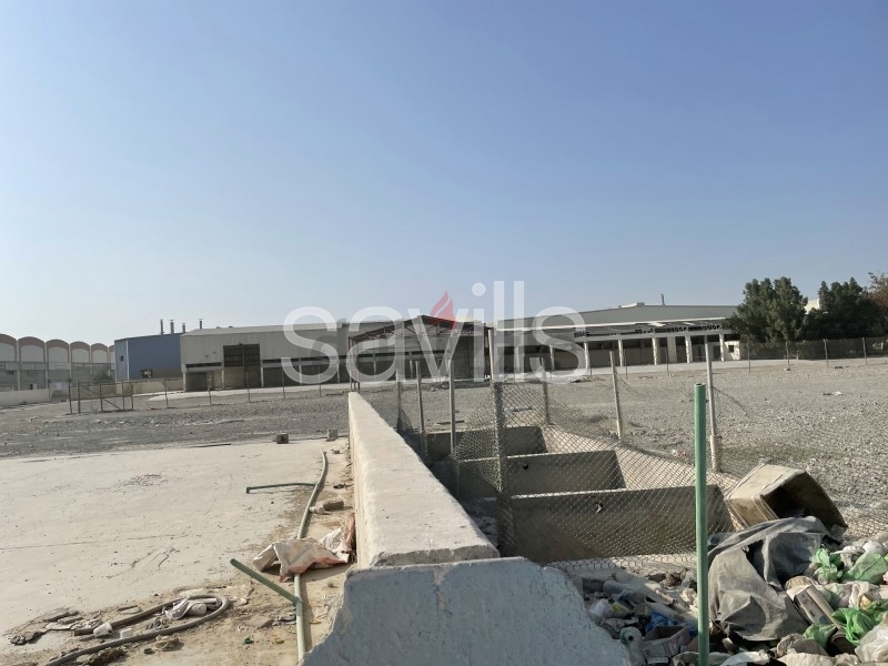 Vacant Plot With Industrial Permission