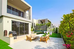 Large Plot | Single Row | Rented