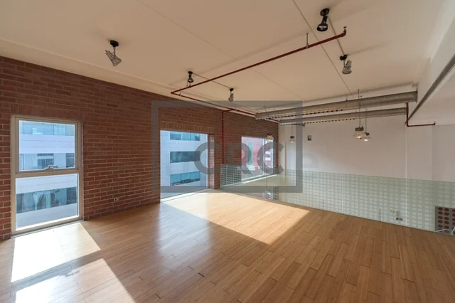 High Quality | Loft Offices | Freezone License