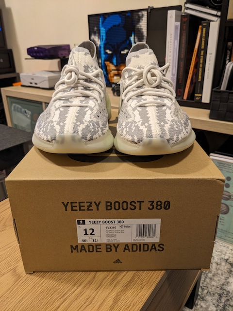 Adidas yeezy hotsell v3 alien zebra