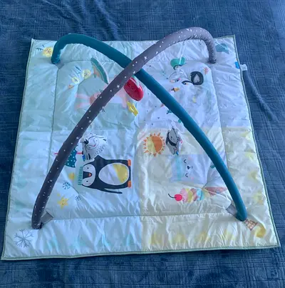 Baby activity mat