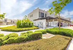Vacant | Single Row | End Unit | Brand New