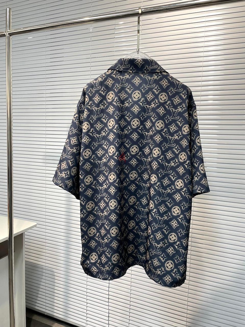 Louis Vuitton Monogram Silk Sleeved Shirt