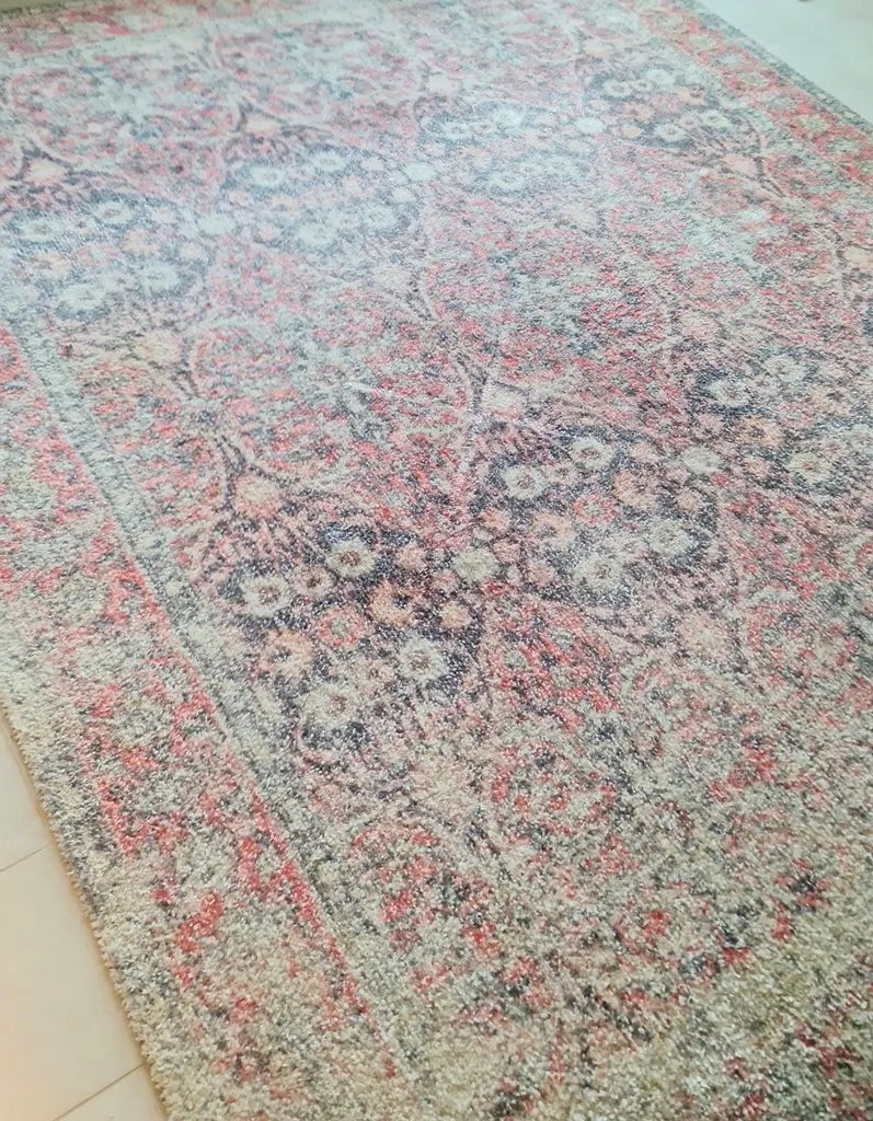 Pottery Barn 2 x 3 Meter Carpet