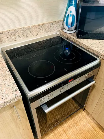 Siemens Cooker HC744540 Ceramic Top Electric Oven Selling FREE DELEVERY +WARRENTY