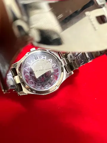 marc jacobs watch