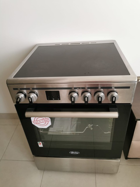 HKS59A20M free-standing electric cooker