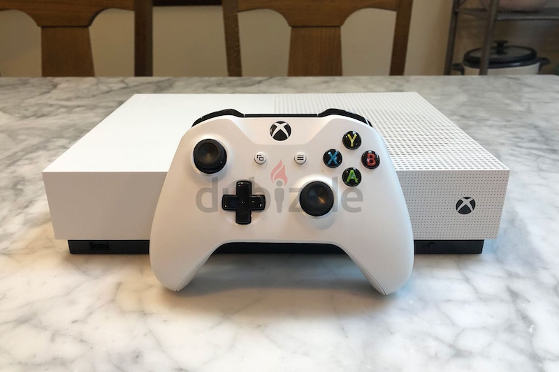 Ounce verband Molester X BOX ONE S DIGITAL EDITION 500GB ONE CONTROLLER FOR SALE | dubizzle