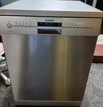 Siemens 5 Programs 12 Place Settings, Free Standing Dishwasher, Silver SN25D800GC FREE DELIVERY +WAR