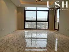 Luxurious 3 Br+maid| Close To Metro| Ready Soon| No Commission