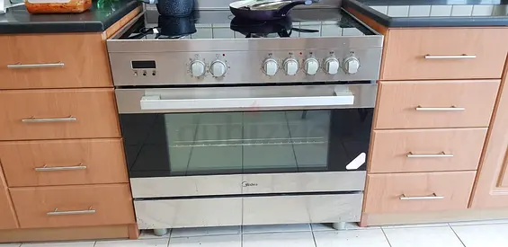 Midea 90x60cm Freestanding Ceramic Cooker with 109L Multifunction Oven, 5 Zones FREE DELIVERY +WARRE