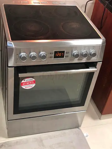 Blomberg HKN 8331 E Ceramic Top Electric Oven 4 burners FREE DELIVERY +WARRENTY