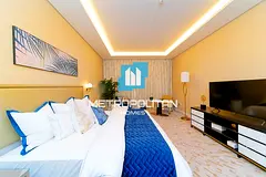 High Floor Studio Suite With Pristine Palm Views