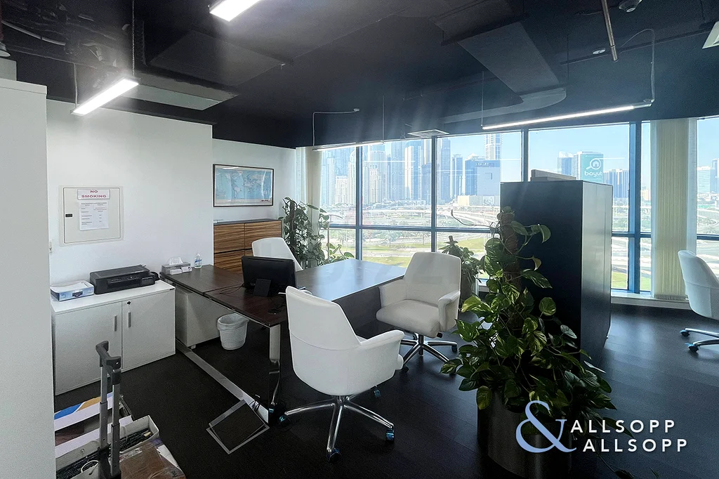 Luxury Fitted | Prime Location | Amazing View