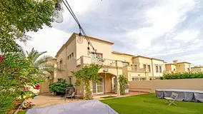 Renovated I Next To Park I Landscaped Garden