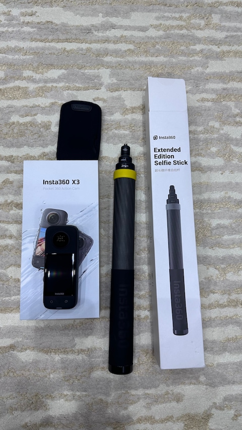 Insta360 X3 with 3m 9.8ft Extended Edition Selfie Stick