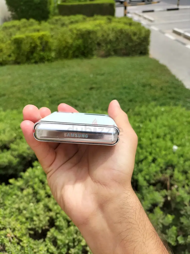 Samsung flip Z 5G