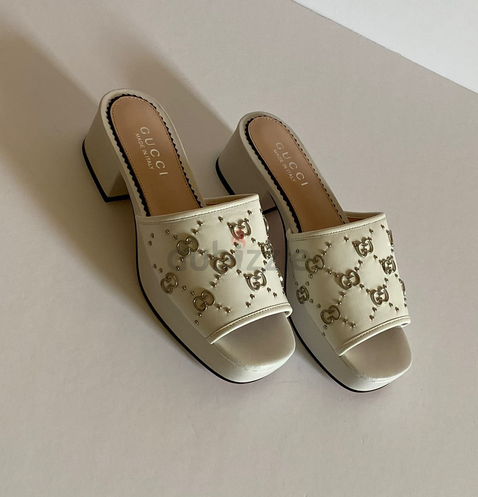 Gucci Wangy Embellished Leather Sandals in Metallic | Lyst