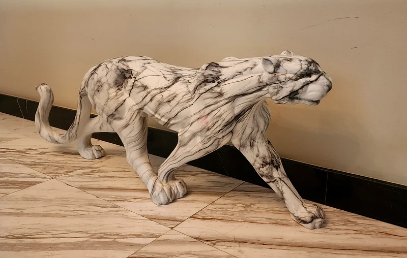 Deco Object Leopard Marble