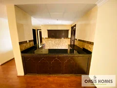 Chiller Free /maid Room | 4 Washrooms | Huge Balcony | Specious 3bhk |