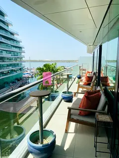 Waterfront Apartment I Awesome Views I Available Now