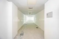 Semi Fitted Office | Parking | Vacant | Low Floor