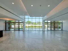 Vacant 6br Large Plot Contemporary Villa Prime Location