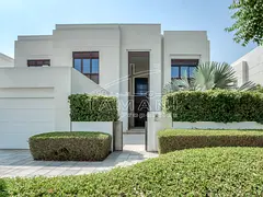 Modern Arabic 6 Bedroom Villa 6% Roi