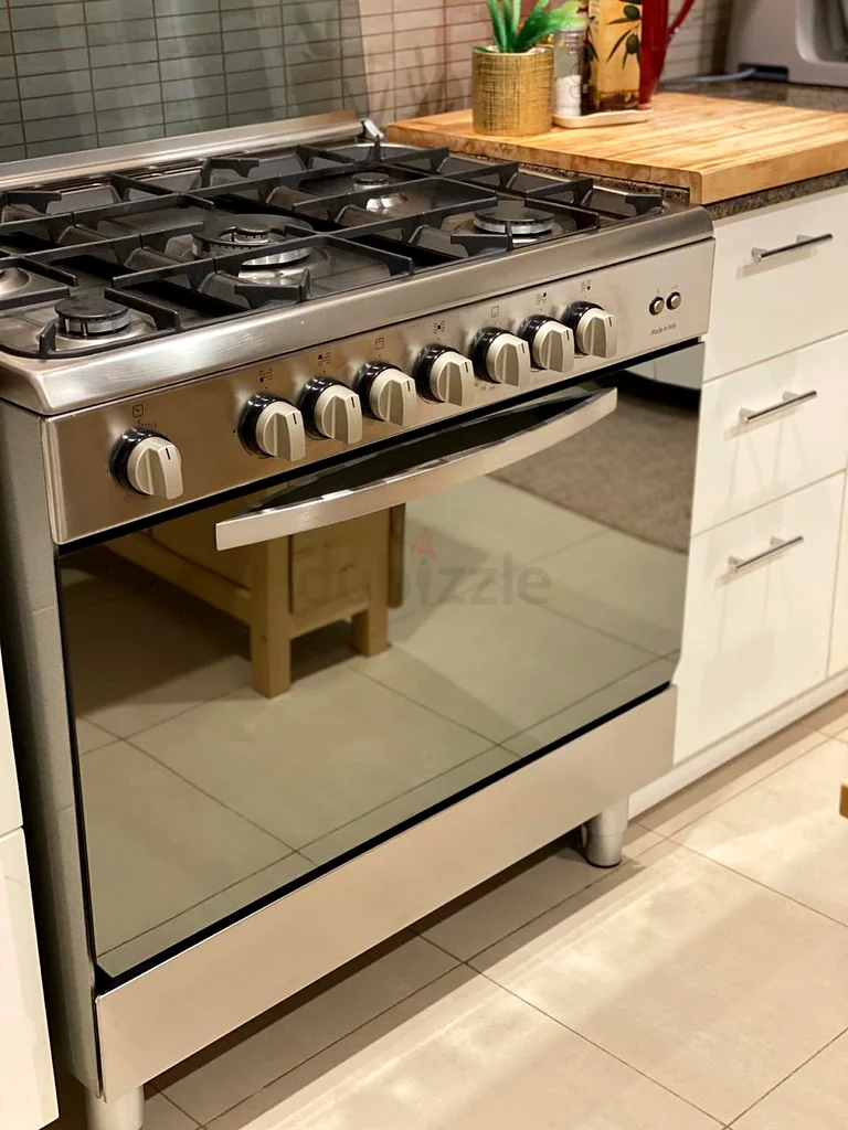 فرن إندسيت بـ 5 مواقد غاز I95T1CXEX، أوتوماتيكي بالكامل، عالي الأداء، توصيل مجاني + ضمان63265097808769111