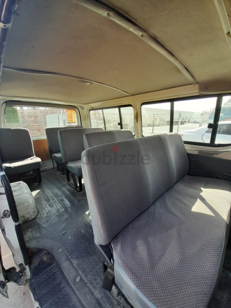 Toyota hiace 12