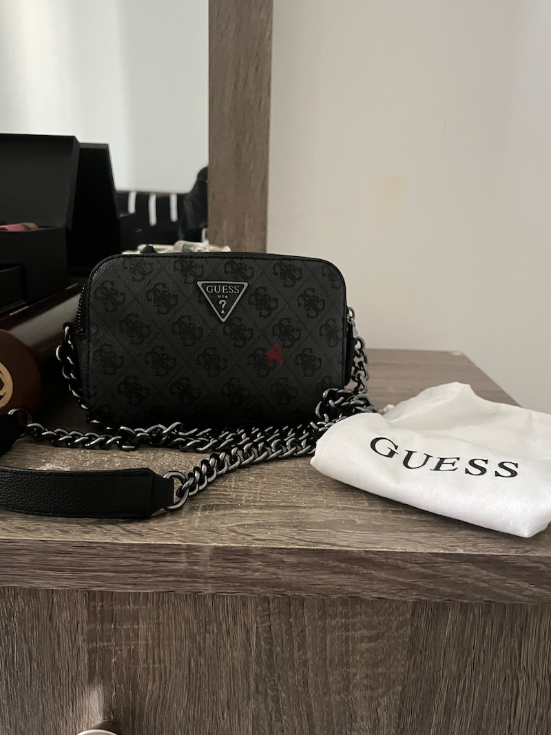 Jual Guess Noelle Crossbody Camera Bag Original 2023